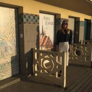 Meet your Posher, Caroline